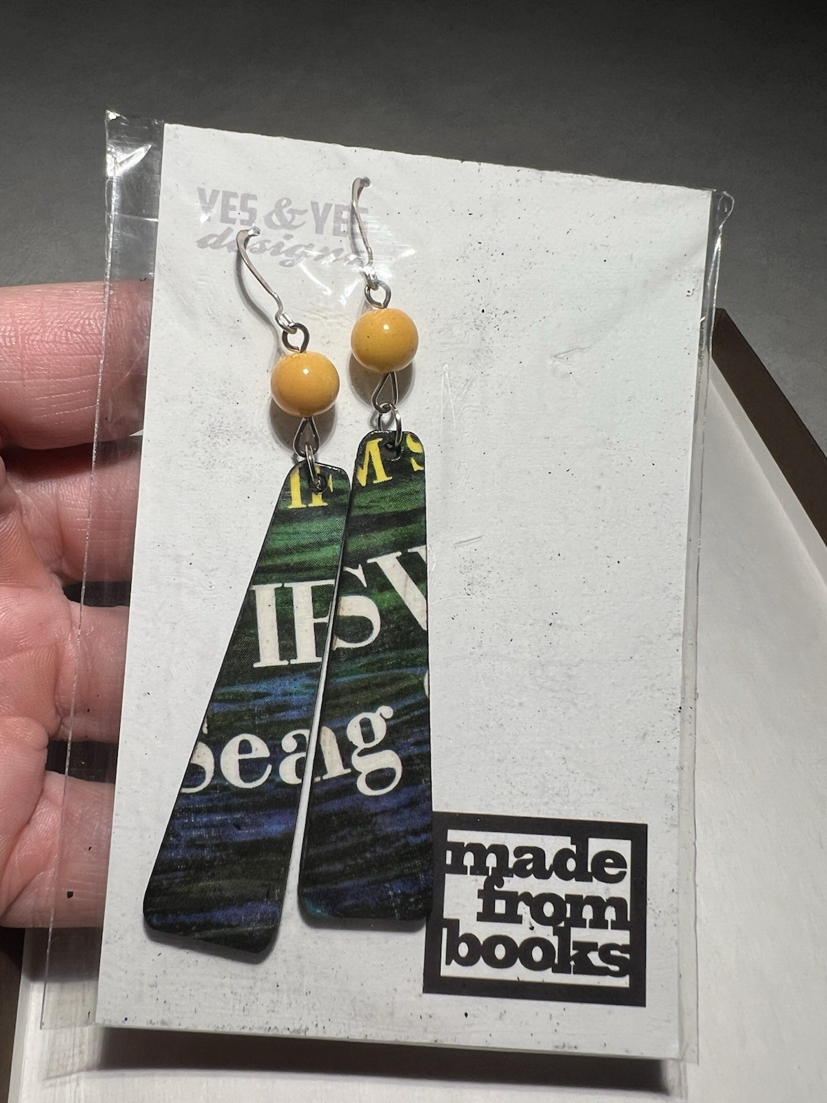 Yes & Yes Designs Retro Earring Made from Books