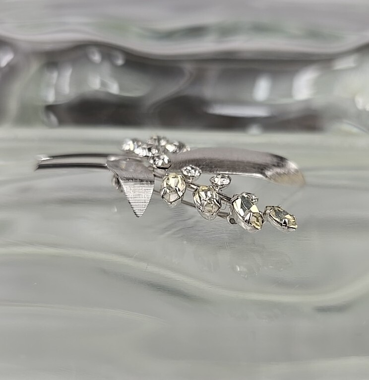 Vintage 925 Sterling Silver Clear Rhinestone Flowers Plant Brooch Pin #1