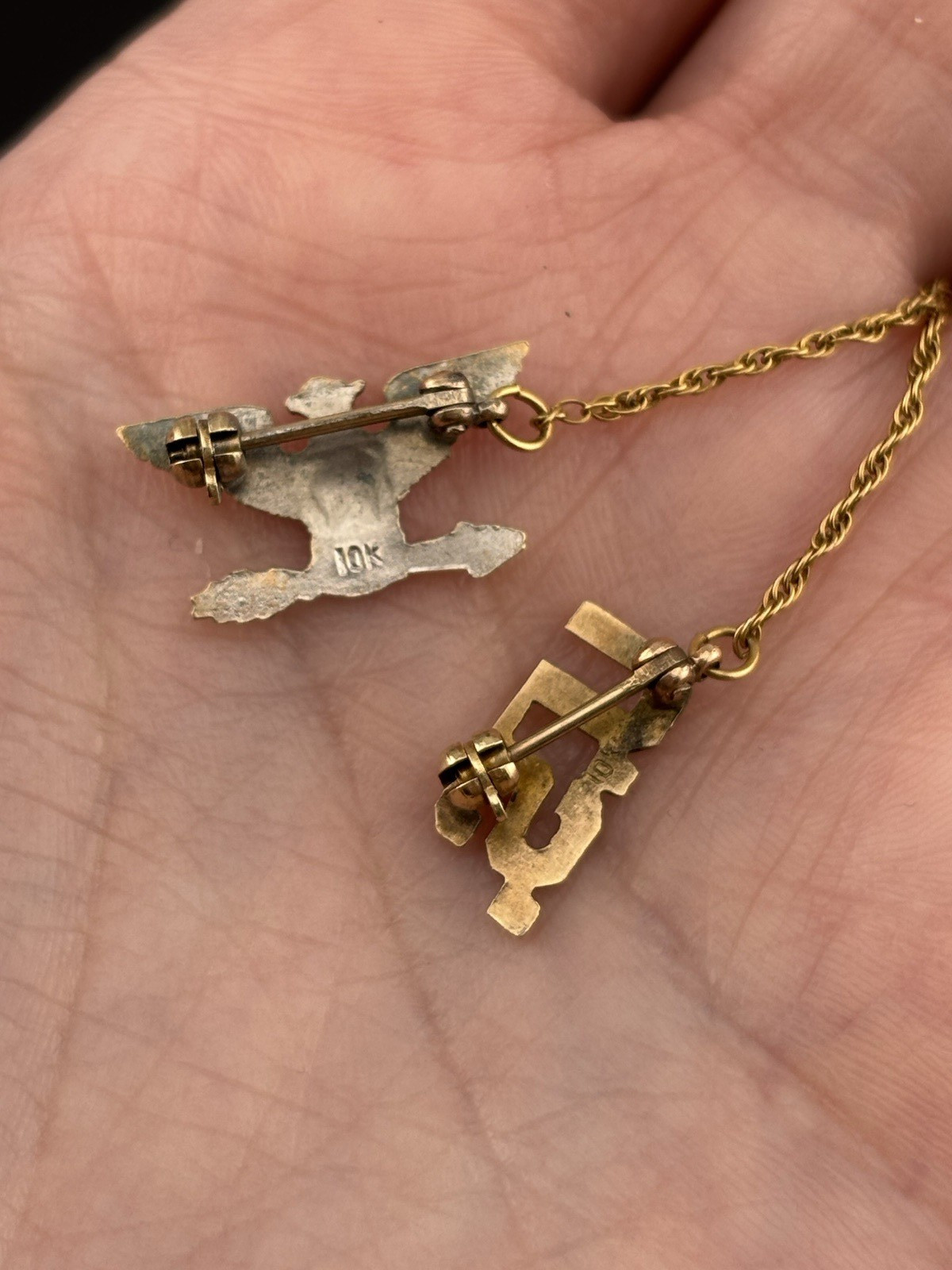 Vintage 10k Yellow Gold US MILITARY PINS Connected w Chain US & Eagle Colonel 2g
