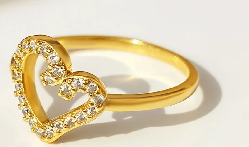 Round Cut 0.24TCW White Moissanite Heart Shaped Bride Ring In 10K Yellow Gold FN
