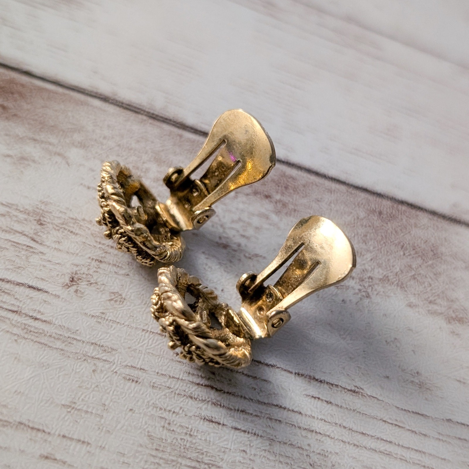 Vintage Clip On Earrings Stunning Gold Tone & Amber Tone Gem Statement
