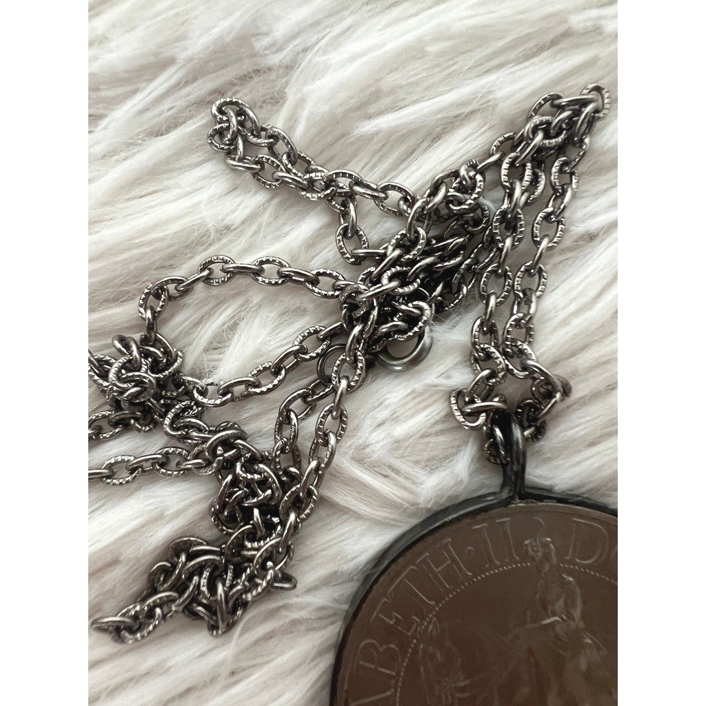 QEII Coin Pendant Necklace 1977 Queen Elizabeth II Jubilee