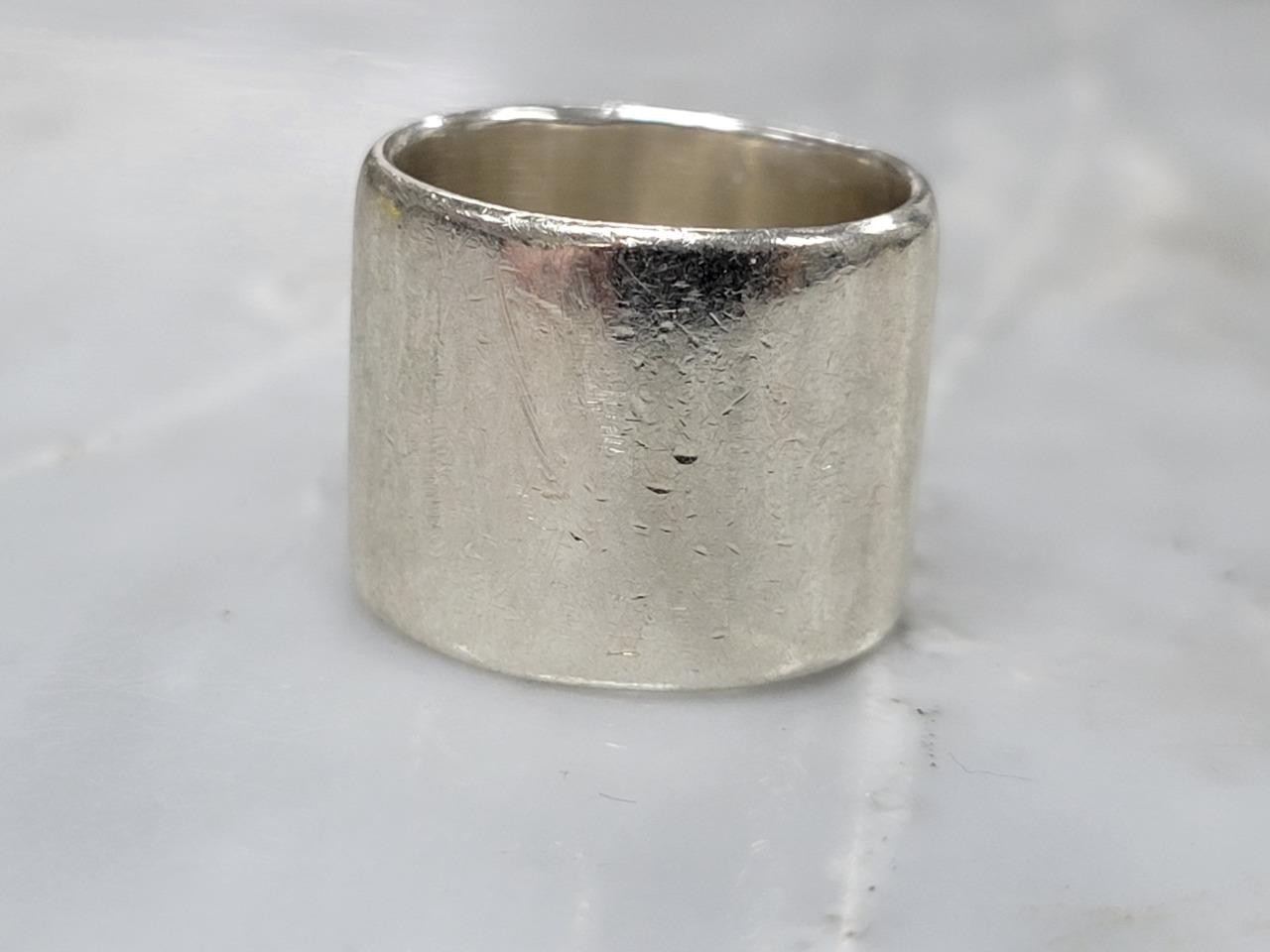 Vintage Sterling Silver Thick Band Ring ~ Size 7.25 ~ 14.3grams ~ 1-E107
