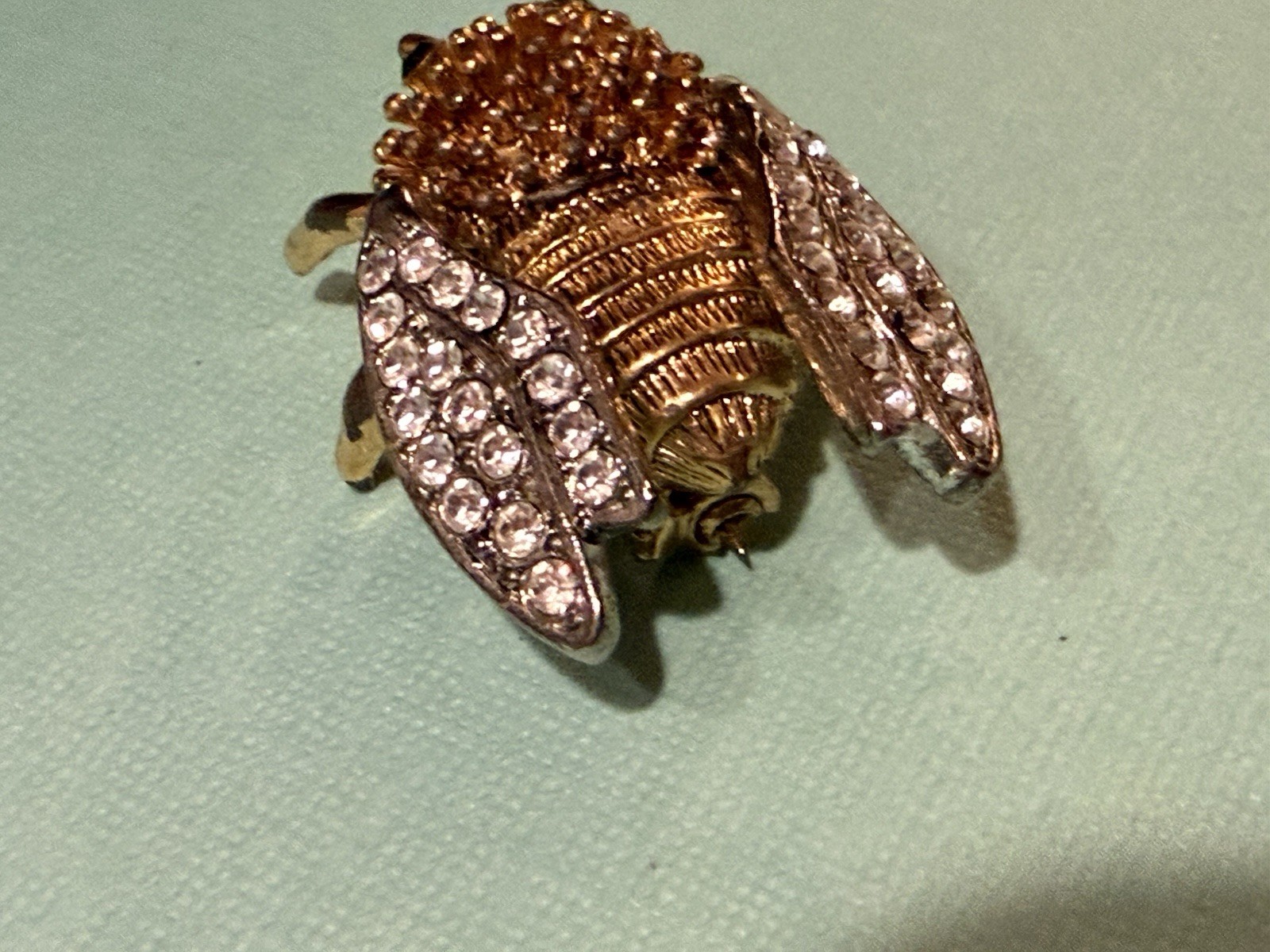 Vintage Edgar Berebi Miracle Bee Brooch / Rhinestones / Beautiful Detail WOW!
