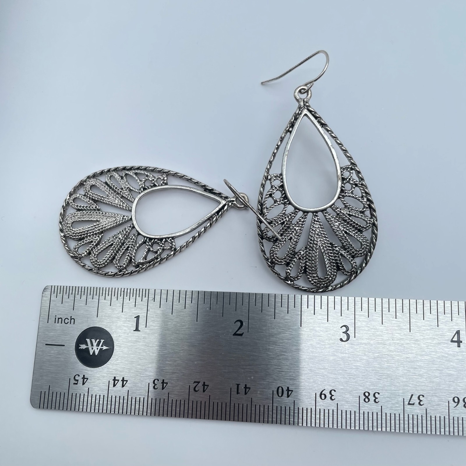 Vintage 90s Silver Tone Filigree Teardrop Dangle Earrings Boho Fashion Jewelry