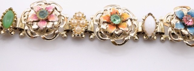 Vintage 3D Enamel Flower Rhinestone Panel Bracelet Bookchain