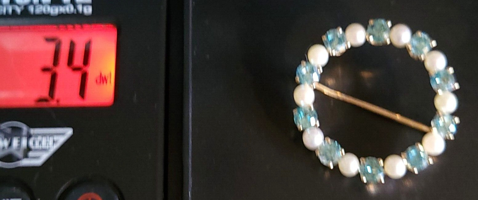 ZIRCON AND PEARL BROOCH 10 ROUND BLUE ZIRCON 10 AKOYA CULTURED PEARLS 14K GOLD