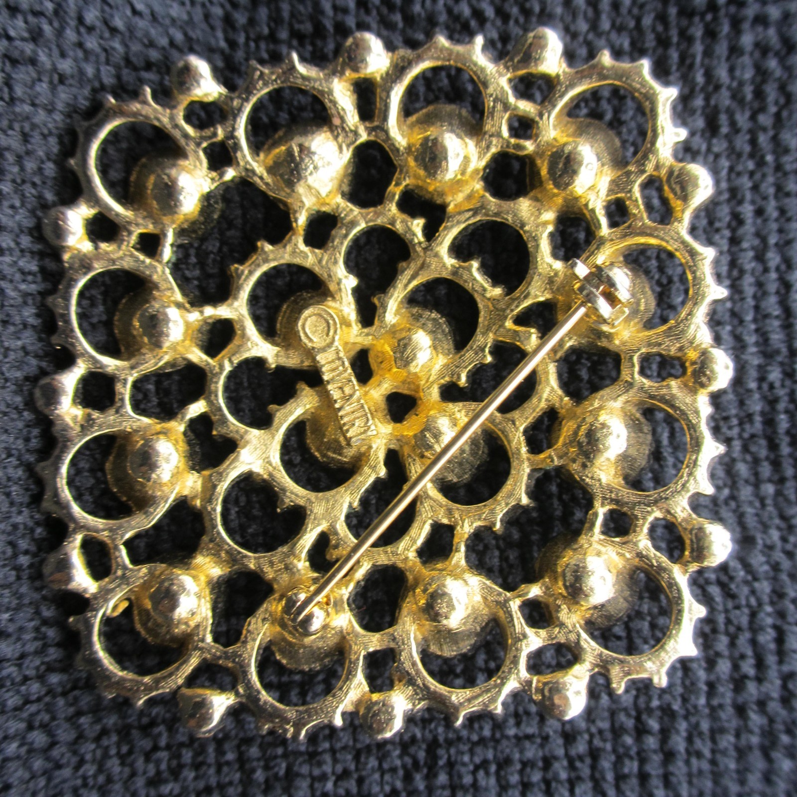 Vintage Sarah Coventry Brooch Rhinestone Filigree Austrian Lites