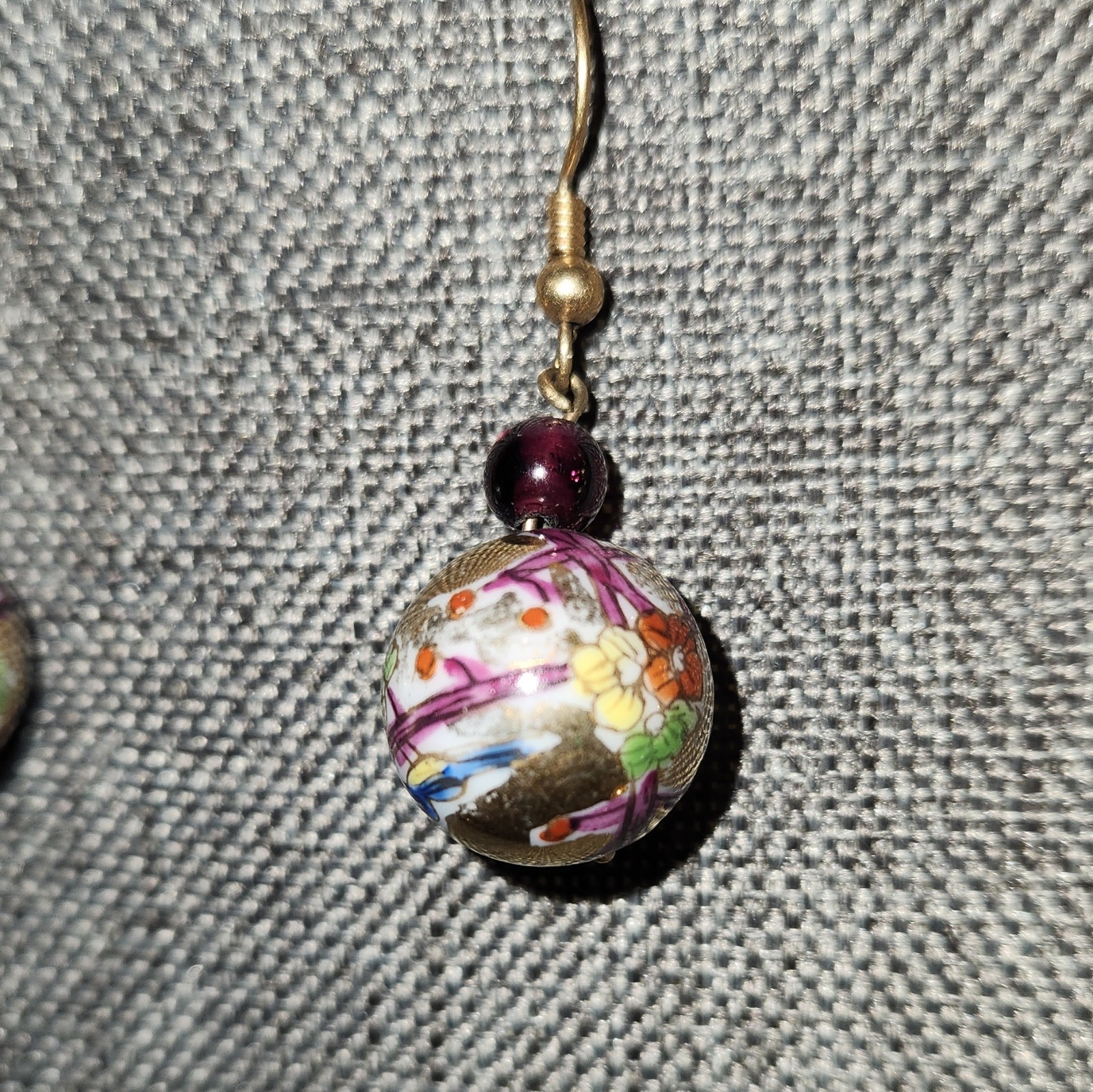 Vintage Chinese Cloisonné Bead Necklace – Pink & Blue Floral on Gold – 26″ L