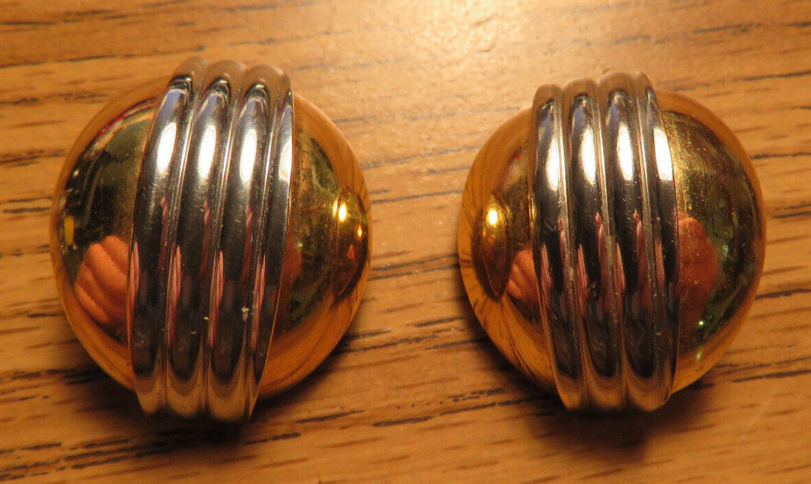 I.N.A.R ITALY Vintage Clip-on Earrings Gold Tone & Silver Tone NICE!