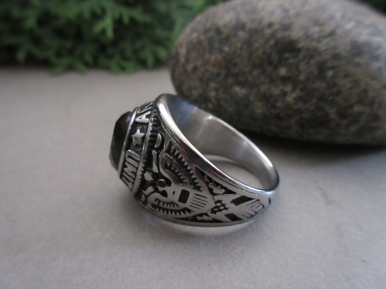 US Army Black Stone Silver Tone Men’s Ring Size 13