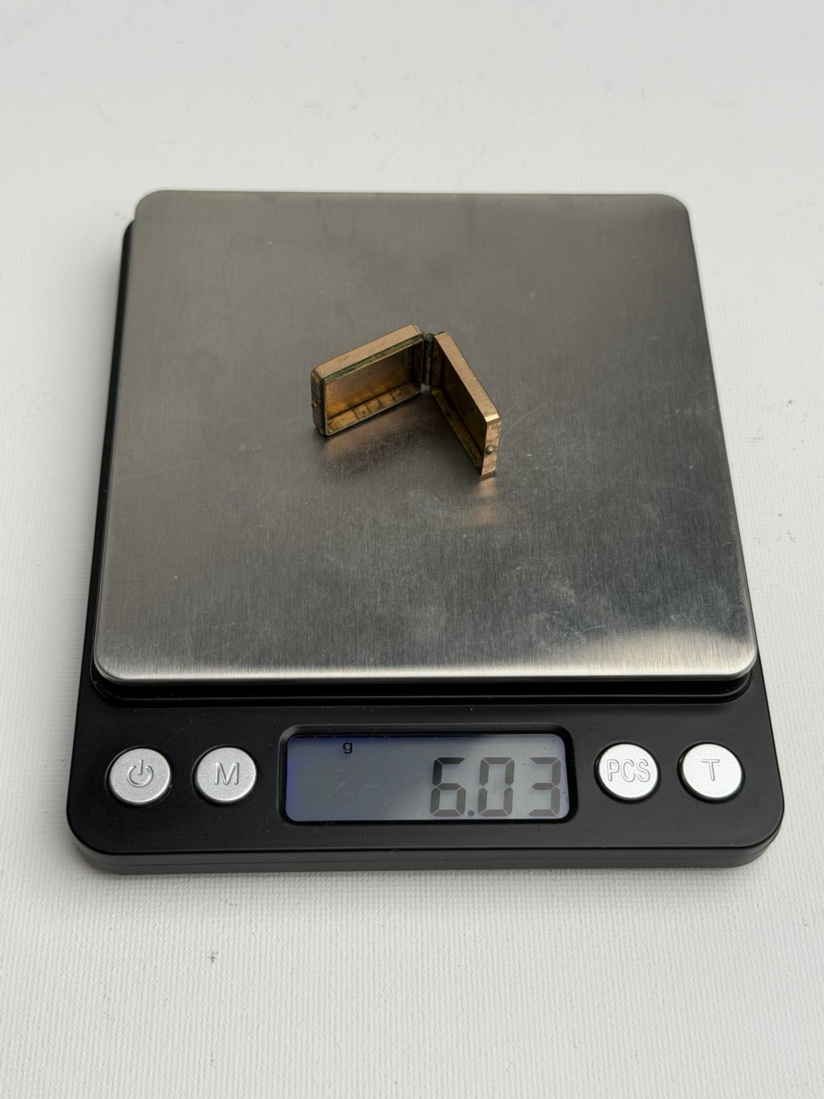 Gold Rolled Squared Victorian Flower Locket