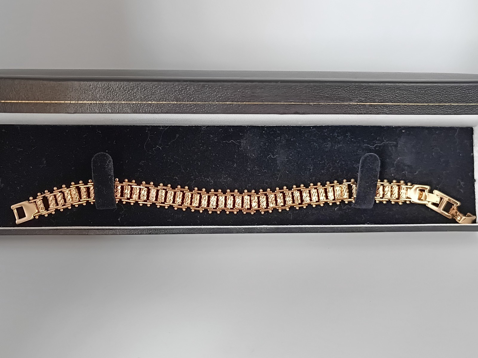 Vintage 1990-s Rolled Gold Bracelet- Hallmarked 585 RG!!