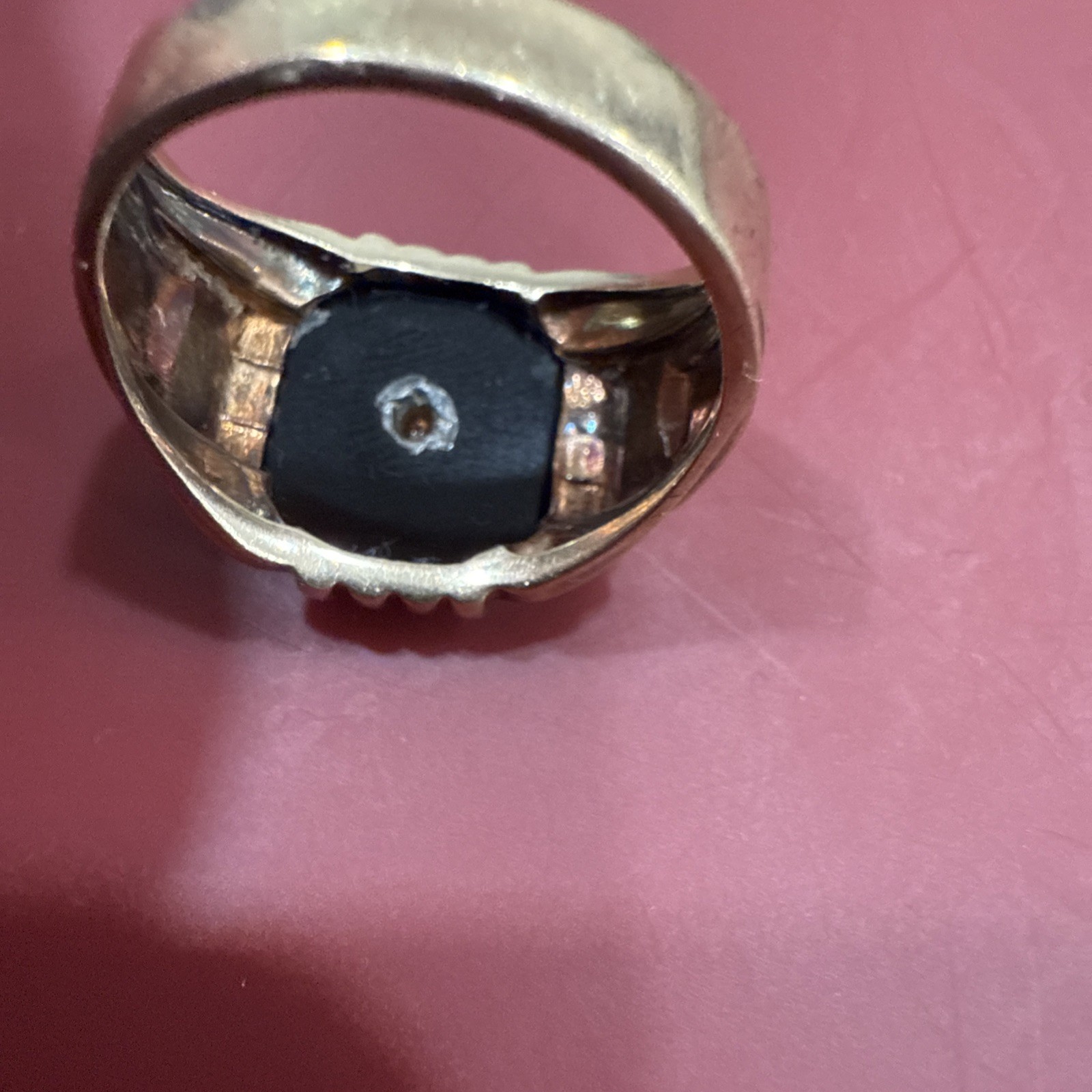 Vintage 10K Yellow Gold Black Onyx Signet Ring Monogram “J” 5.7 Grams Size 9