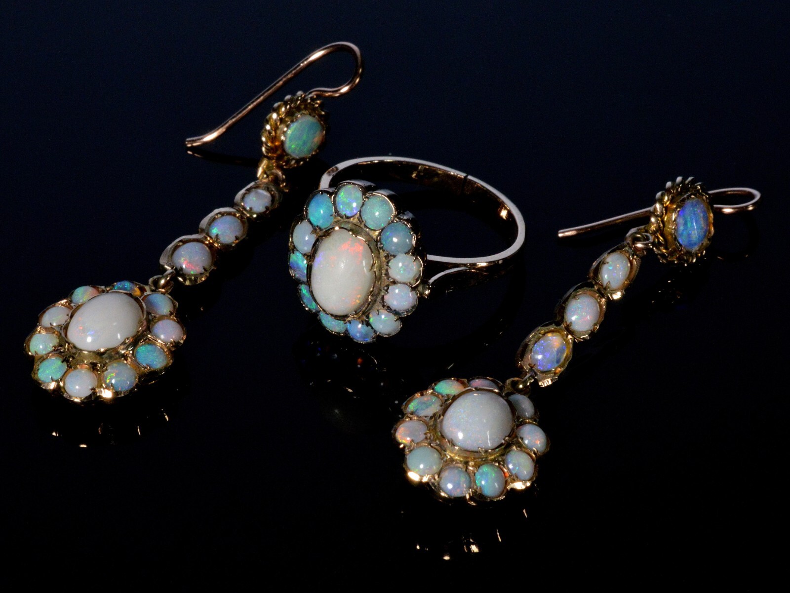 ANTIQUE VICTORIAN 9K GOLD OPAL EARRINGS RING SET C.1890
