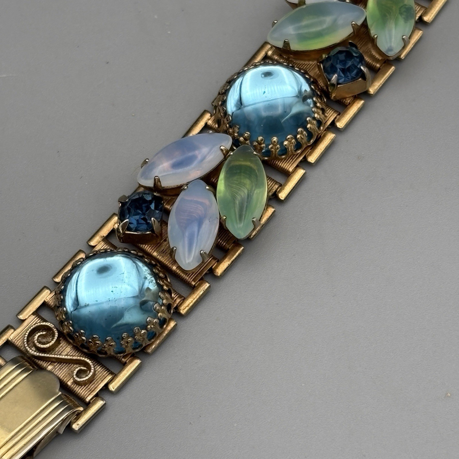 Vintage Bracelet Opaline Navette Glass Cabochon Rhinestone Gold Tone 6.5″ READ