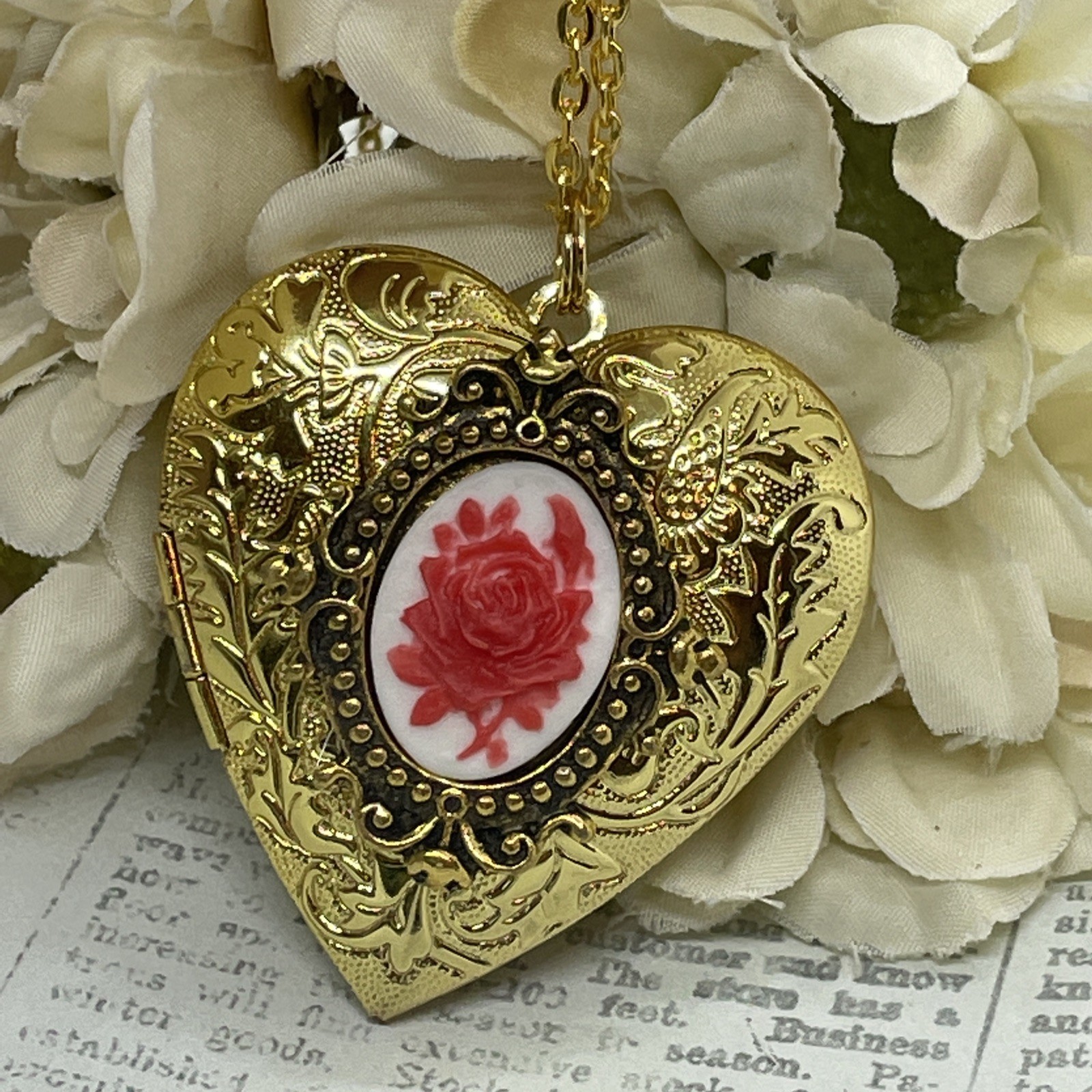 Gold Heart Locket Birthday Anniversary Wedding Red White Rose Cameo Necklace