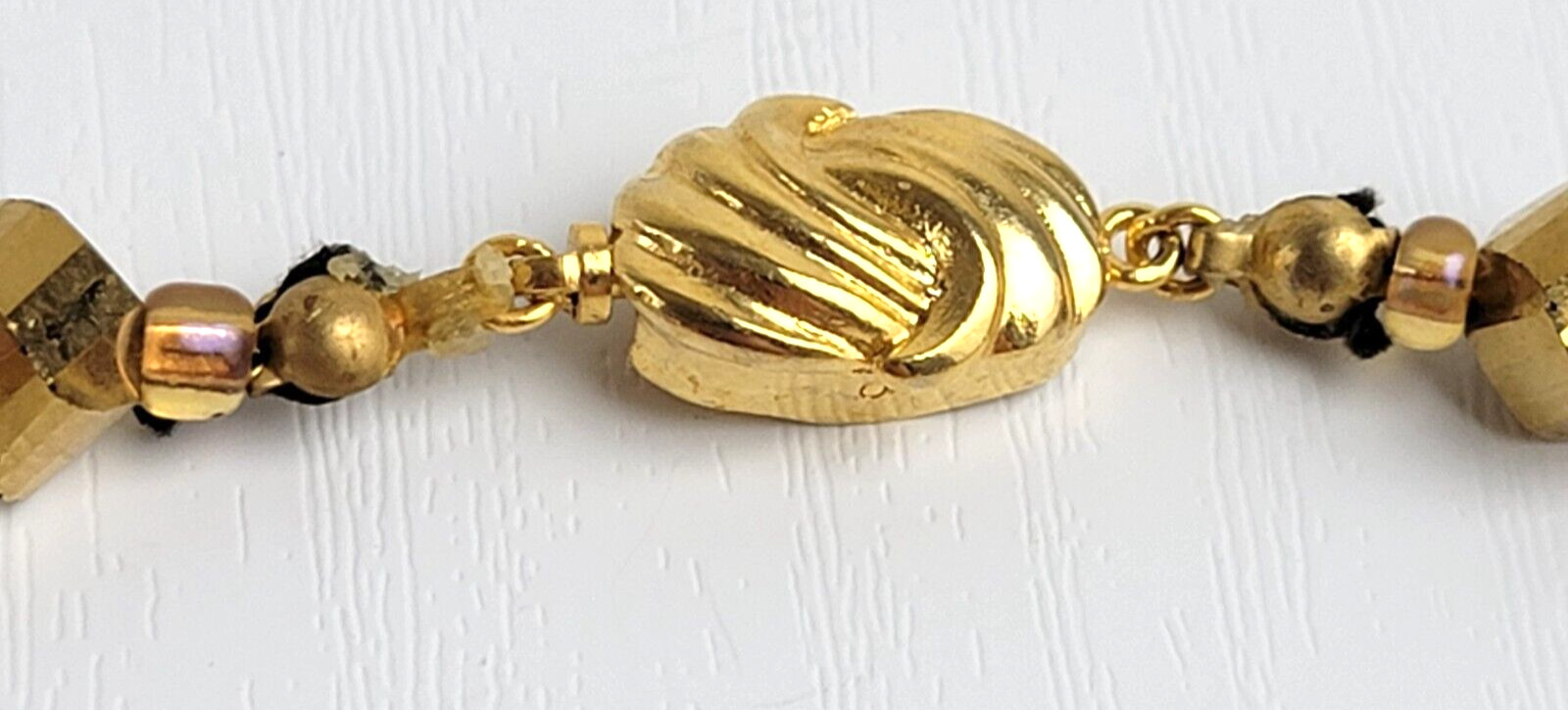 Vintage Gold Crystal Pendant Beaded Necklace 21 in Box Clasp