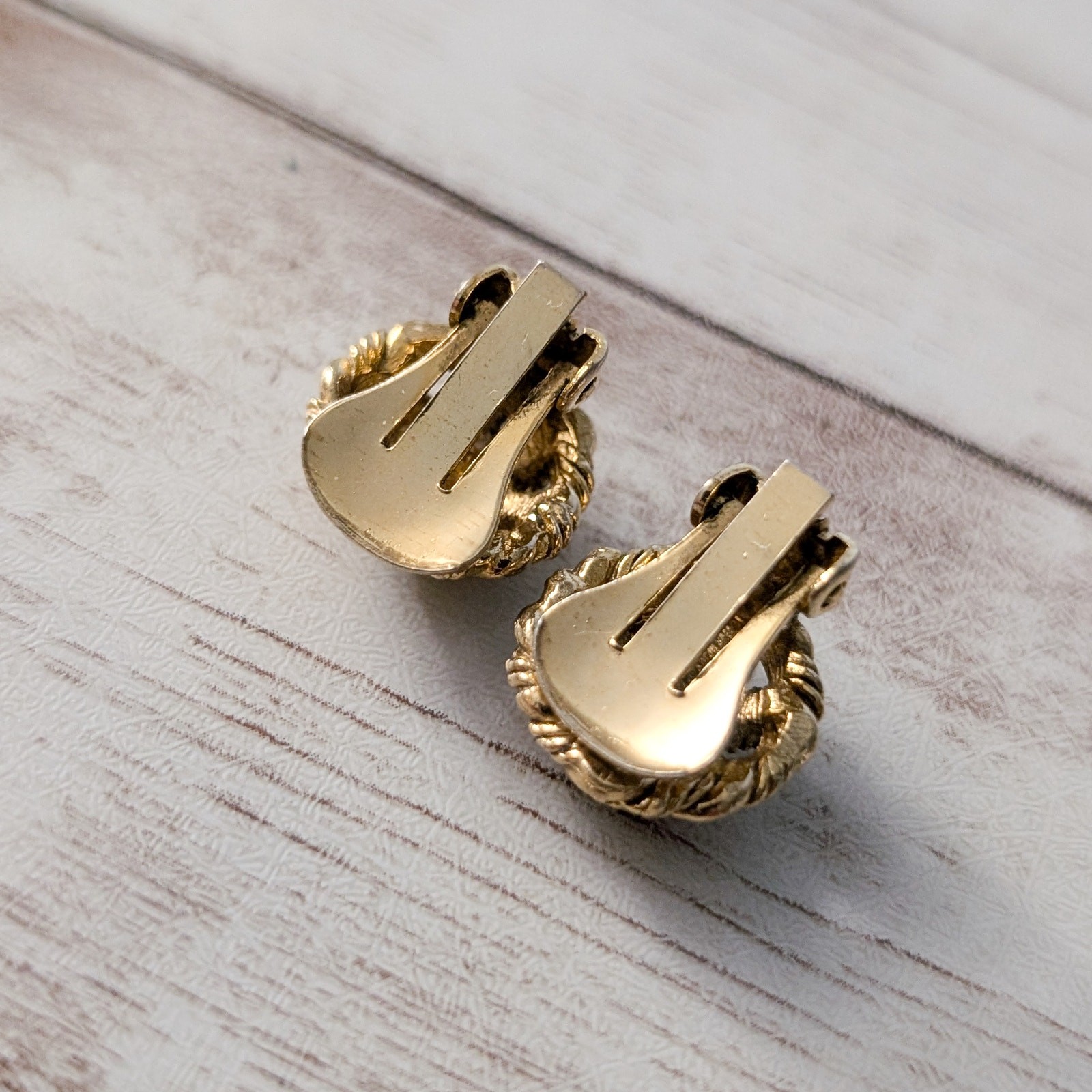 Vintage Clip On Earrings Stunning Gold Tone & Amber Tone Gem Statement