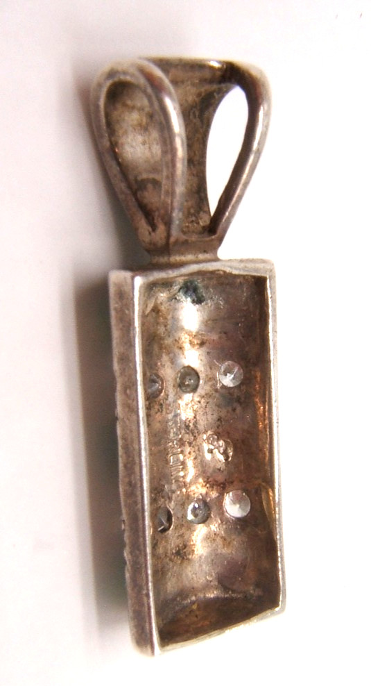 VTG STERLING SILVER PENDANT WITH FIRE OPAL