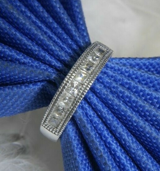 8 White Quartz 925 Sterling Silver Estate wedding engagement band Ring size 9.25