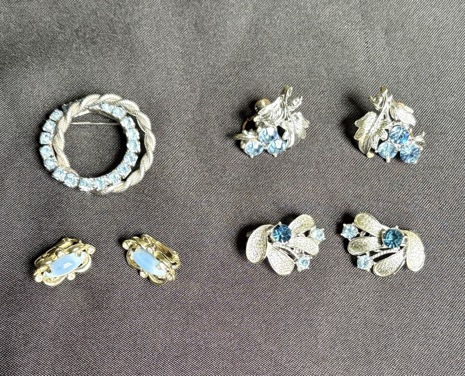 Vintage Jewelry LOT (4) Blue Stones Earrings Pin Coro Sara Coventry Other
