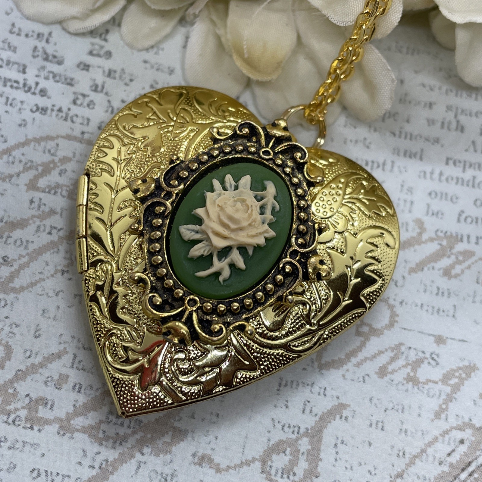 Gold Heart Locket Photo Birthday Anniversary Wedding Green Rose Cameo Necklace