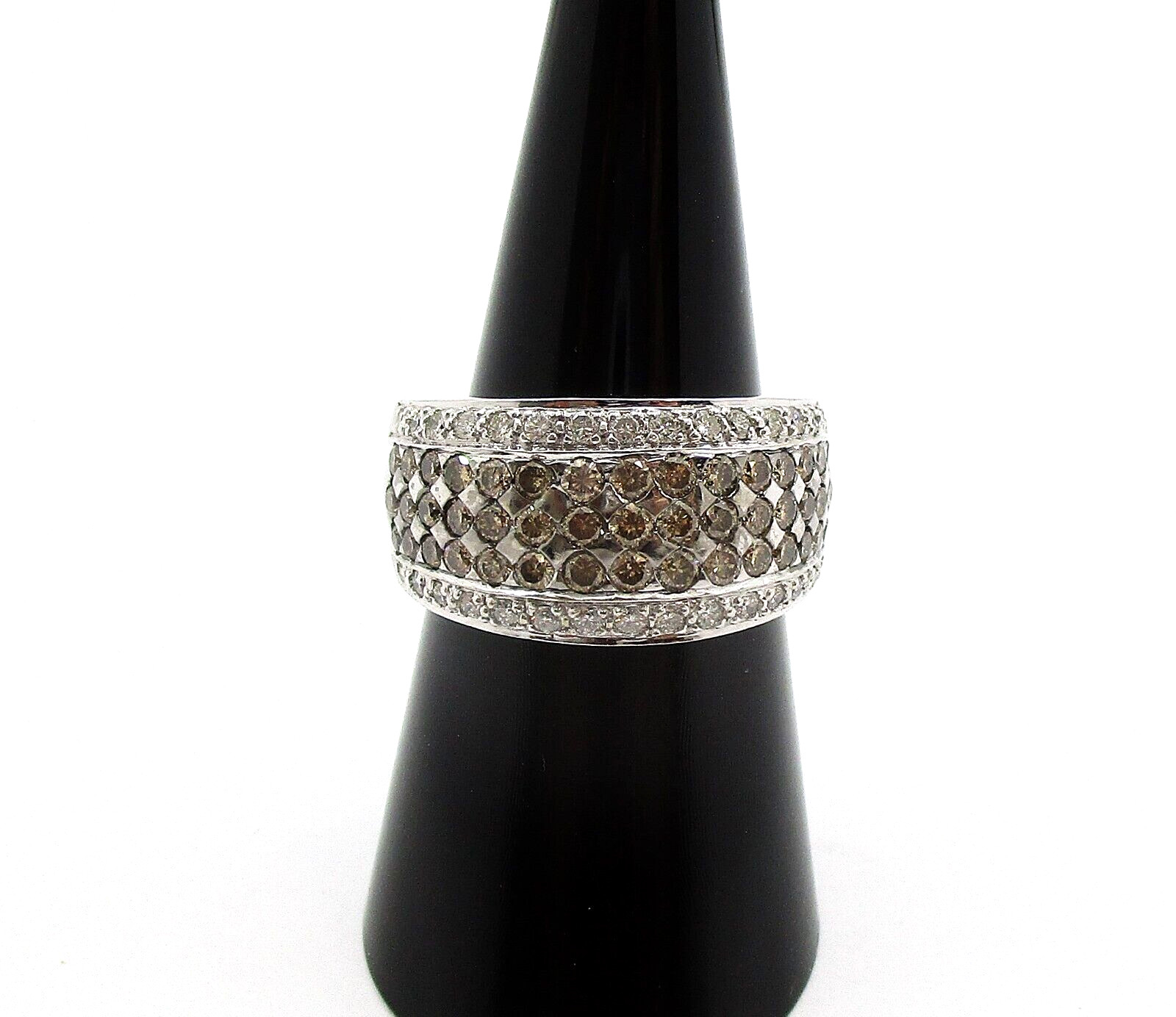Levian 2000’s 1.20CTW Round Diamond Band Ring 14 Karat White Gold Size 7