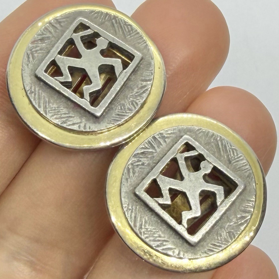 Vtg Ethnic Two-tone Round Button Earrings Clip-on