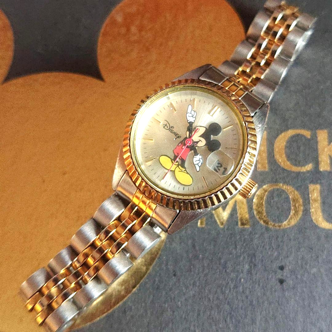 Disney Mickey Mouse Serrated Gold Day-Date Quartz Wristwatch Vintage Analogwatch