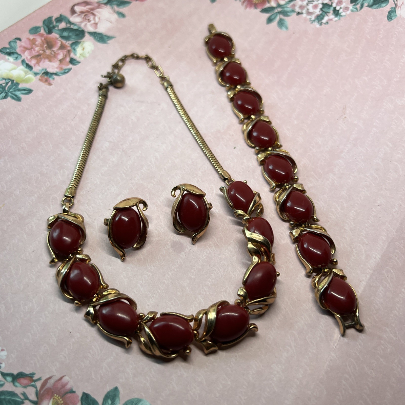 Vtg 50s Crown Trifari Caravan Red Cabochon Parure Set Bracelet Brooch Earrings