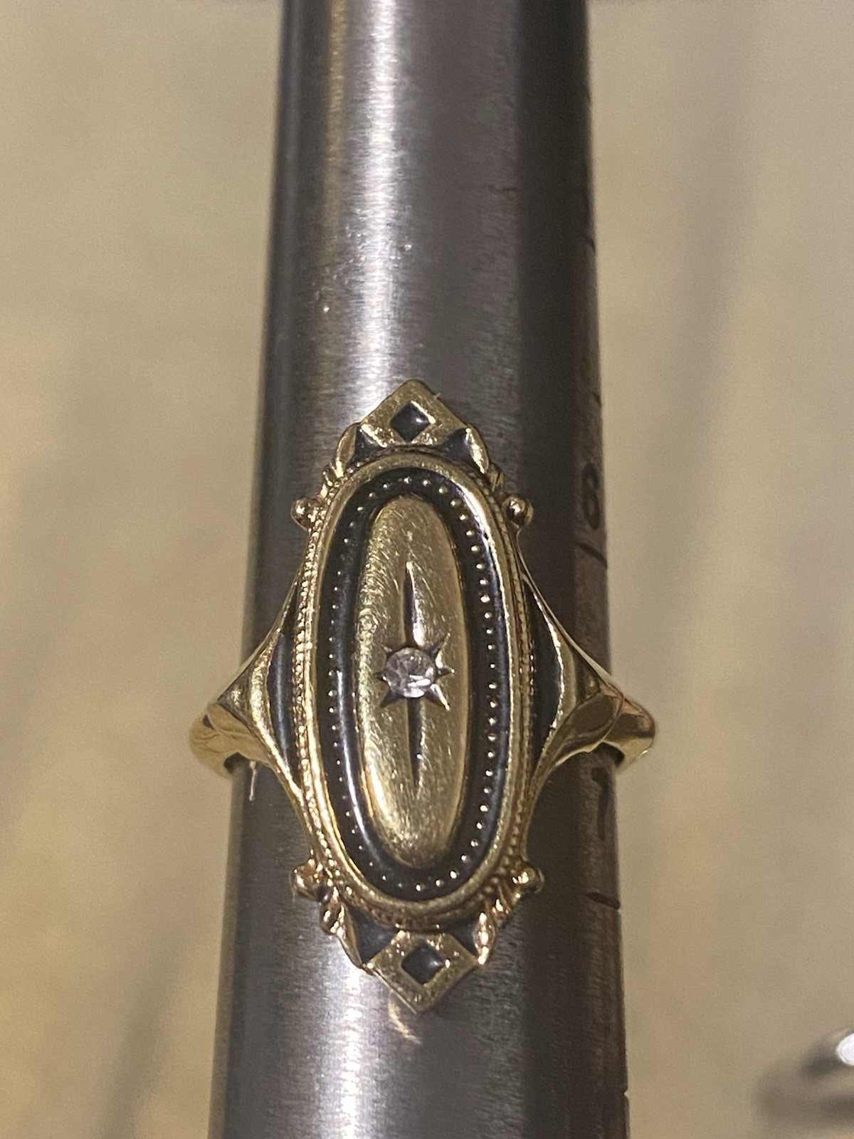 Vintage Avon Kensington Ring Gold Tone Victorian Style Size 6.5 Signed Jewelry