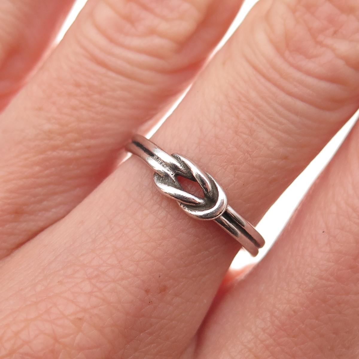 James Avery 925 Sterling Silver Vintage Love Knot Oxidized Ring Size 6.75