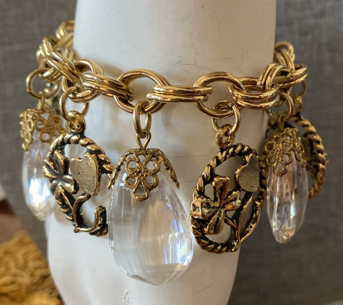 Vintage Gold Tone Good Luck Charm Bracelet Heart Four Leaf Clover Wishbone