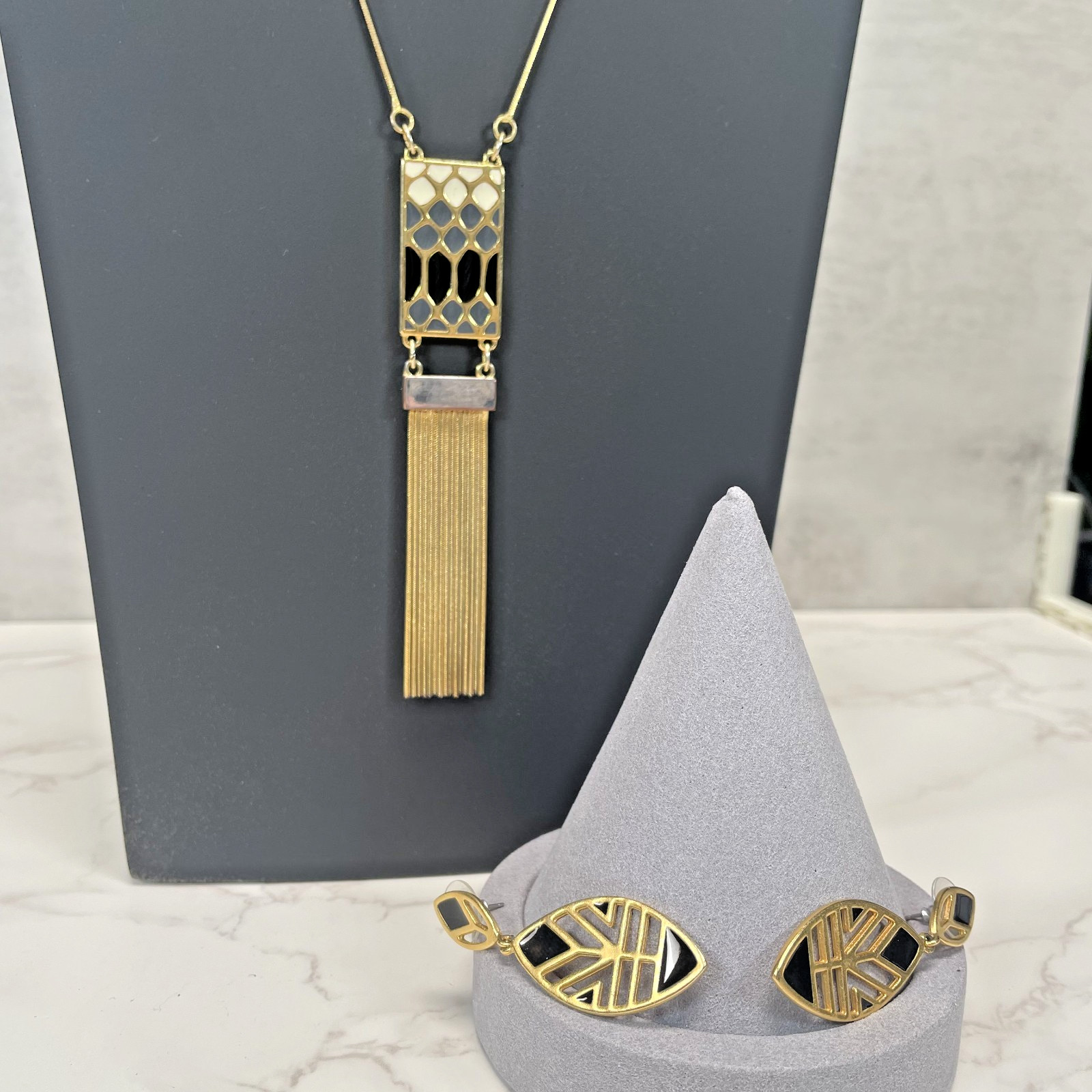 Foxy Made in Canada Gold Tone Multi Color Enamel & Fringe Pendant & Earrings Set
