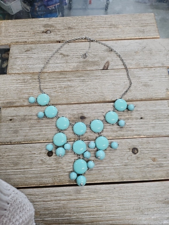 Erica Lyons Beaded Chandelier Dangle Bib Faux Aqua Turquoise Necklace 24″