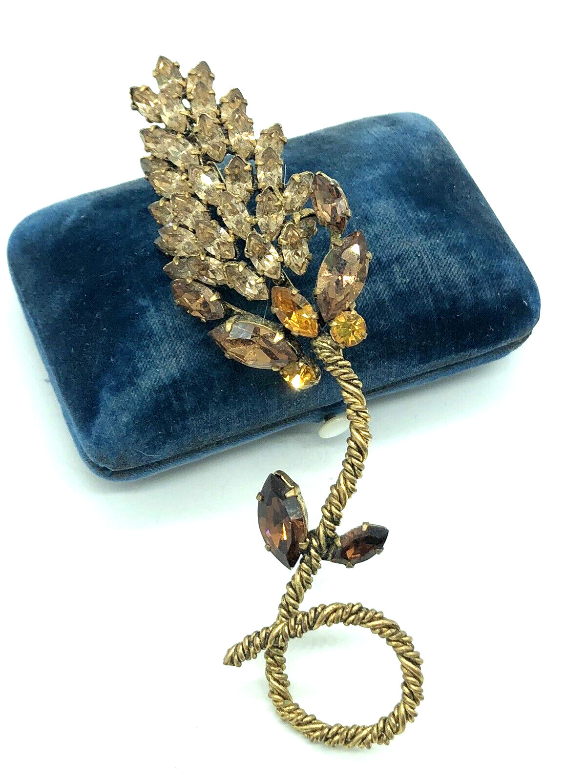 Brooch Schreiner Dior Era Made in Austria Champagne Crystal Wisteria Flower