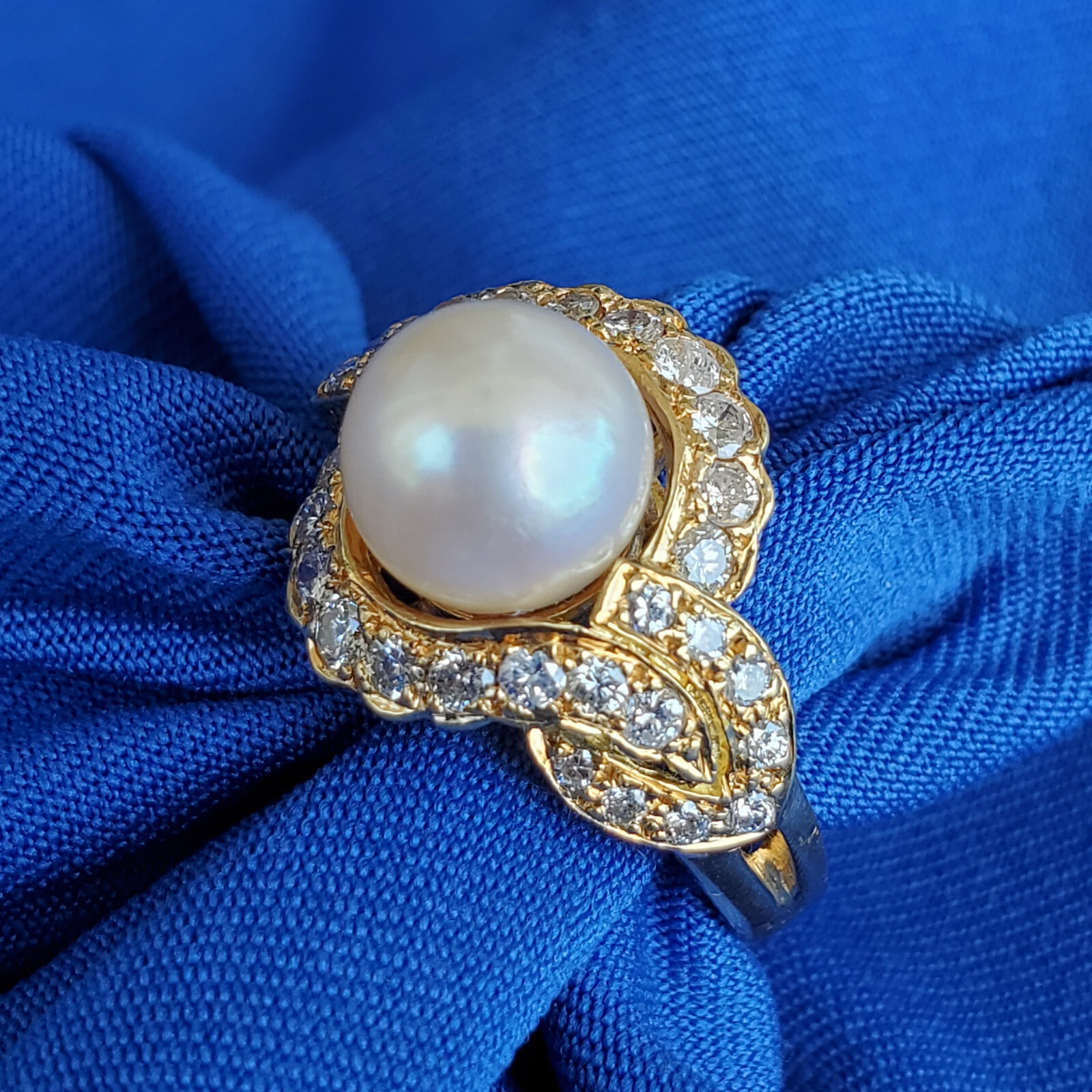 Original EARTH MINED DIAMOND Pearl Deco Engagement Ring Statement SOLID 18K GOLD