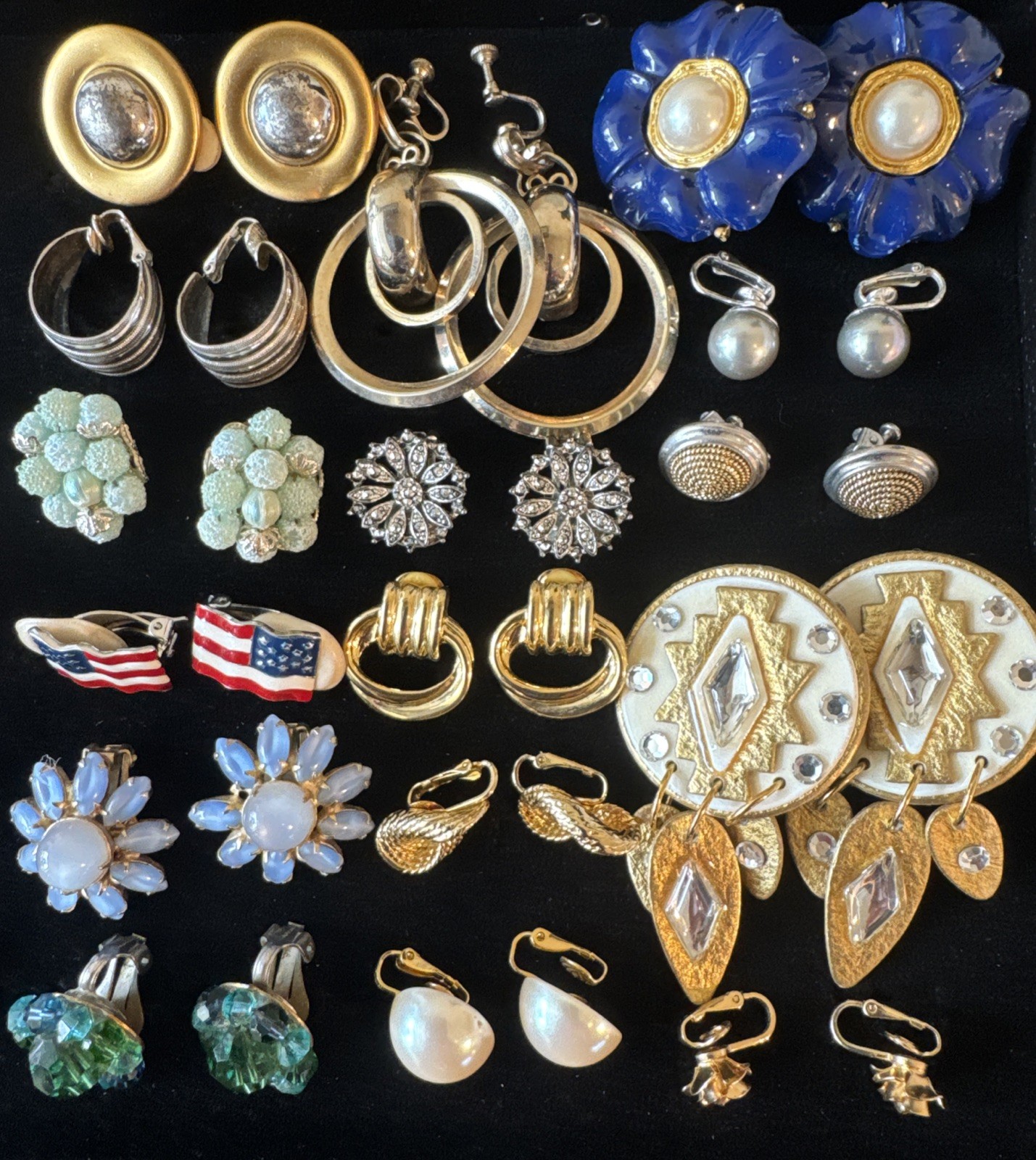 HUGE LOT Of Pairs VINTAGE CLIP ON AND SCREWBACK EARRINGS Rhinestones
