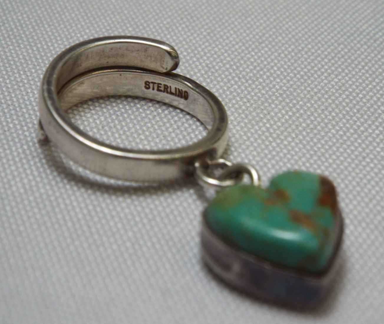 Joan Slifka Designs STERLING SILVER Turquoise Dangle Heart Ring Size 5.5 6g