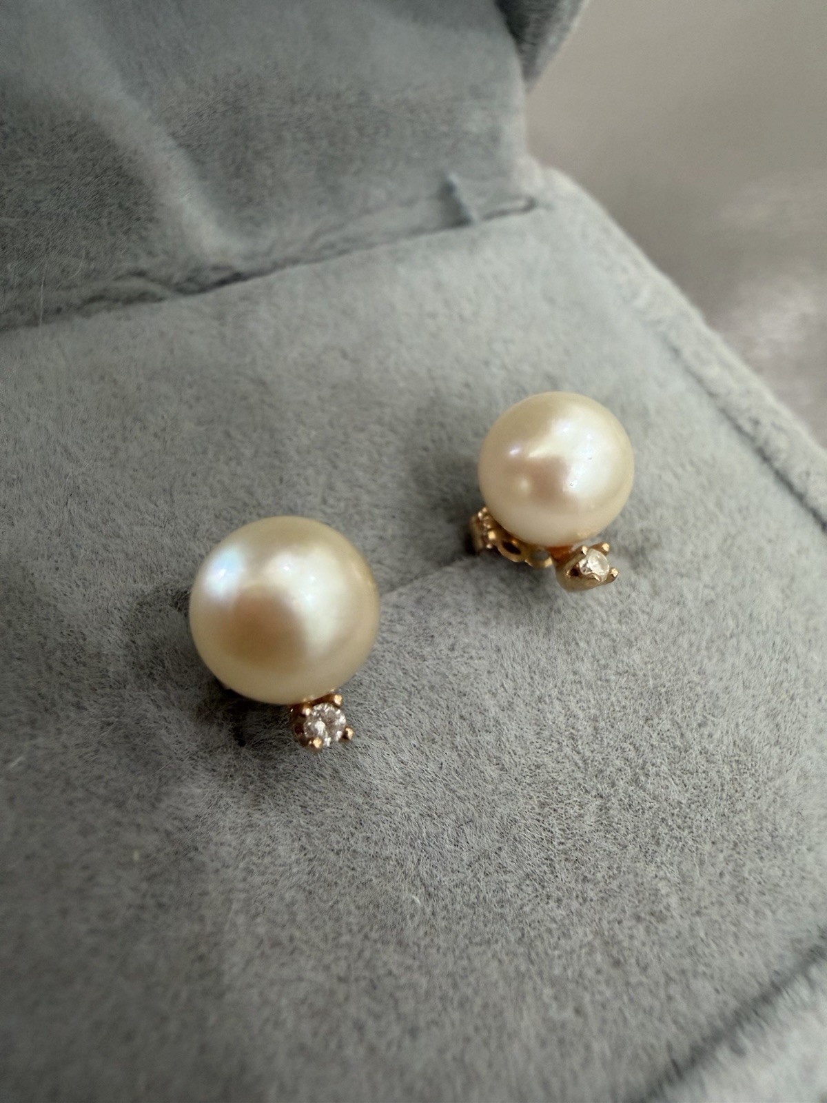14 kt / 585 Estate Gold Pearl diamond Earrings – STUNNING Pair – 5mm 14k