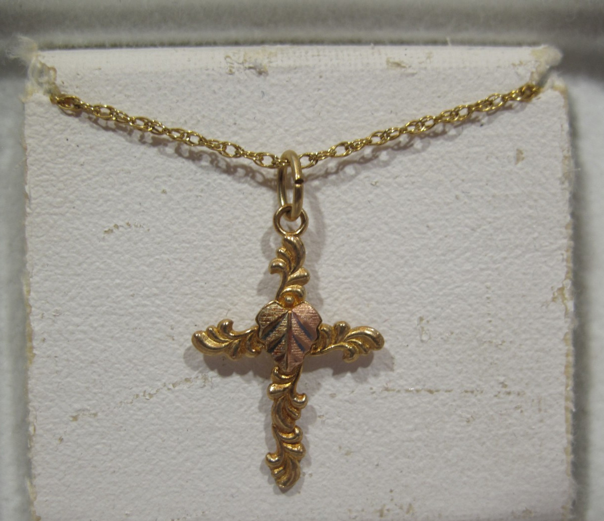 VTG NOS Coleman Co. 10K Yellow Gold Cross~Heart Charm Necklace Pendant~Box~.75″