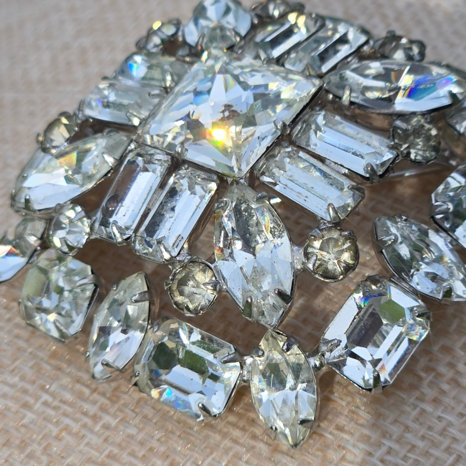 Vintage Kramer of New York Rhinestone Brooch Glamorous large Crystal Pin MCM 2″