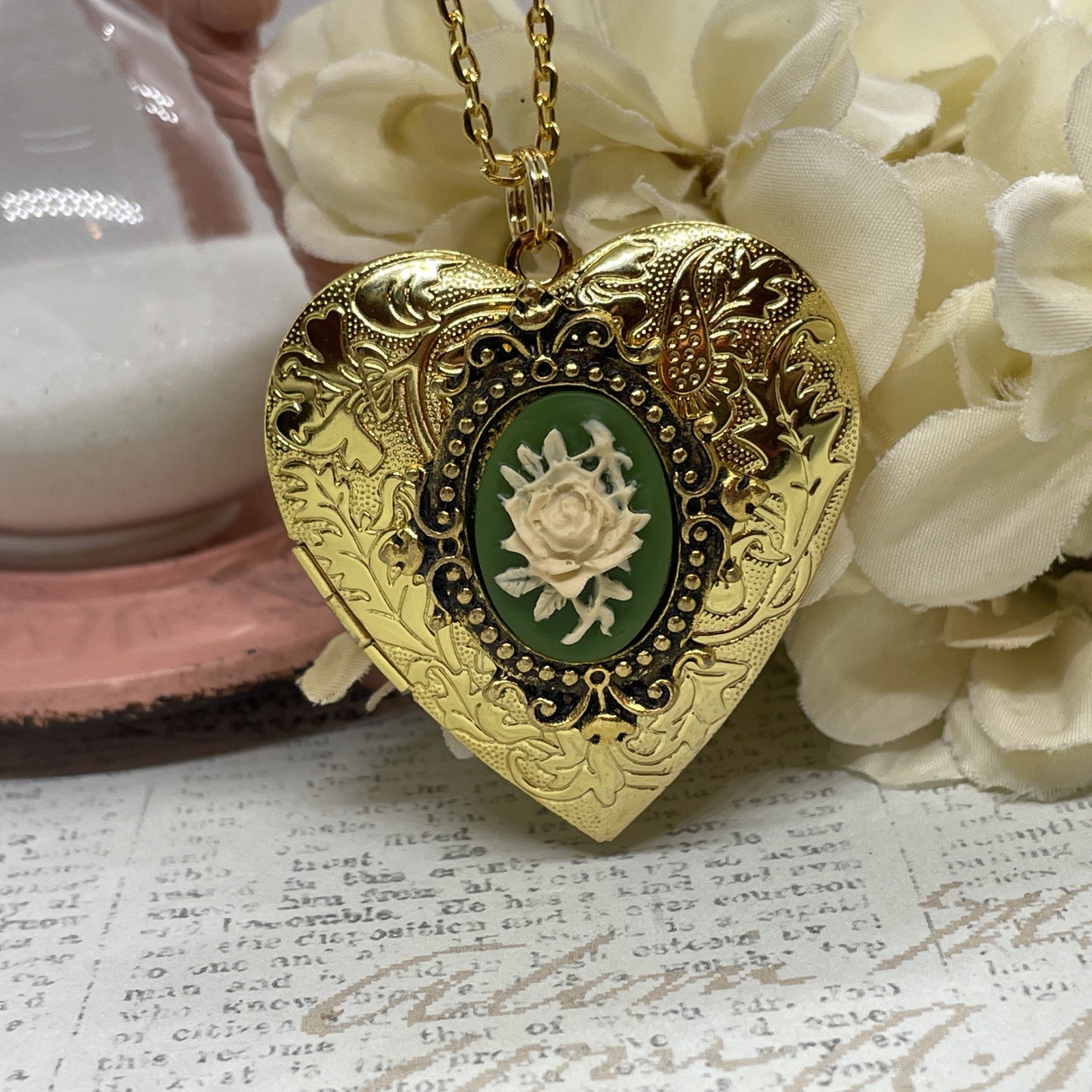 Gold Heart Locket Photo Birthday Anniversary Wedding Green Rose Cameo Necklace