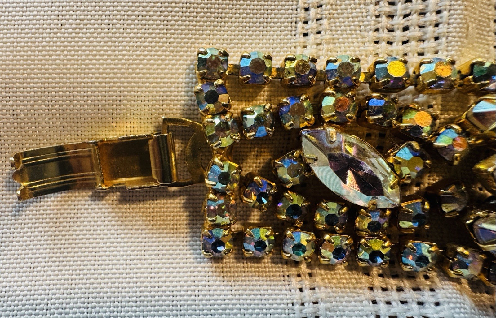 Vintage Unmarked Aurora Borealis AB Rhinestone Necklace Bracelet Gold-Tone