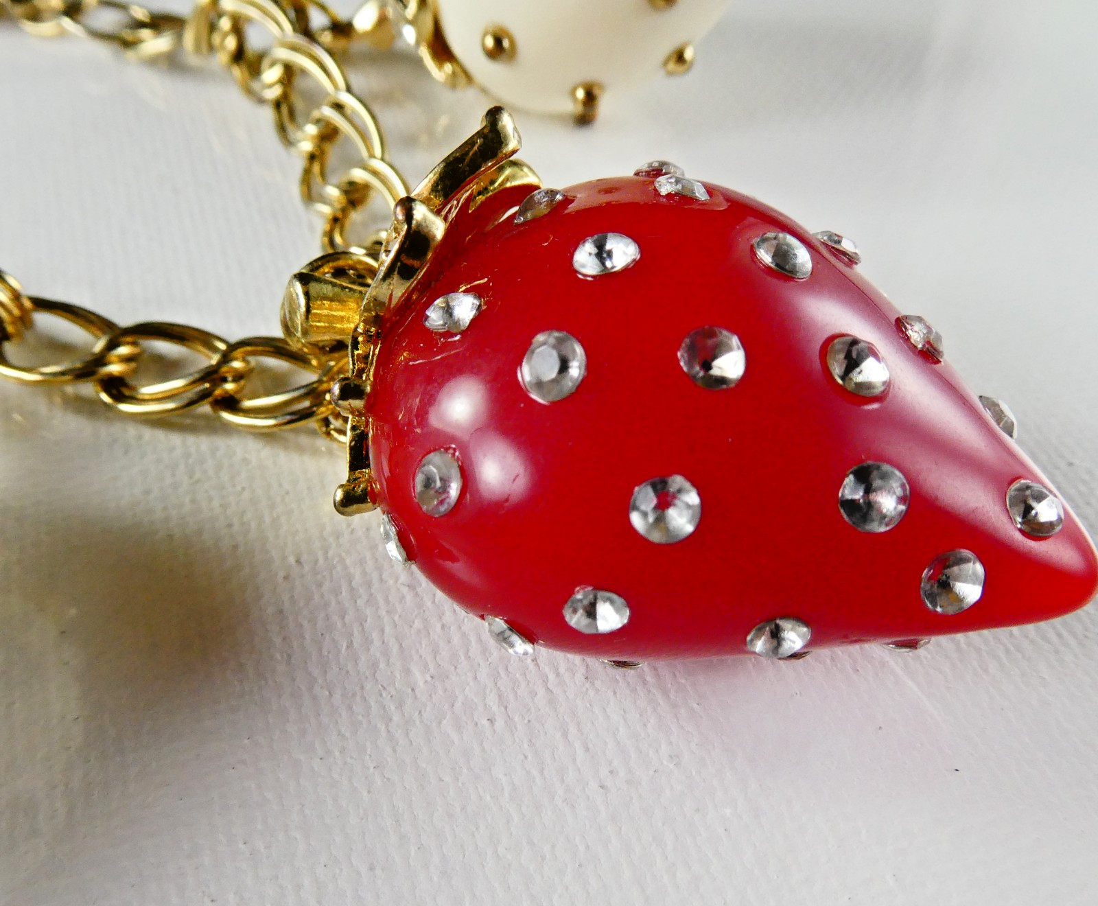 Vintage Strawberry Charm Bracelet 3 Large Charms Red White Gold Tone Double Link