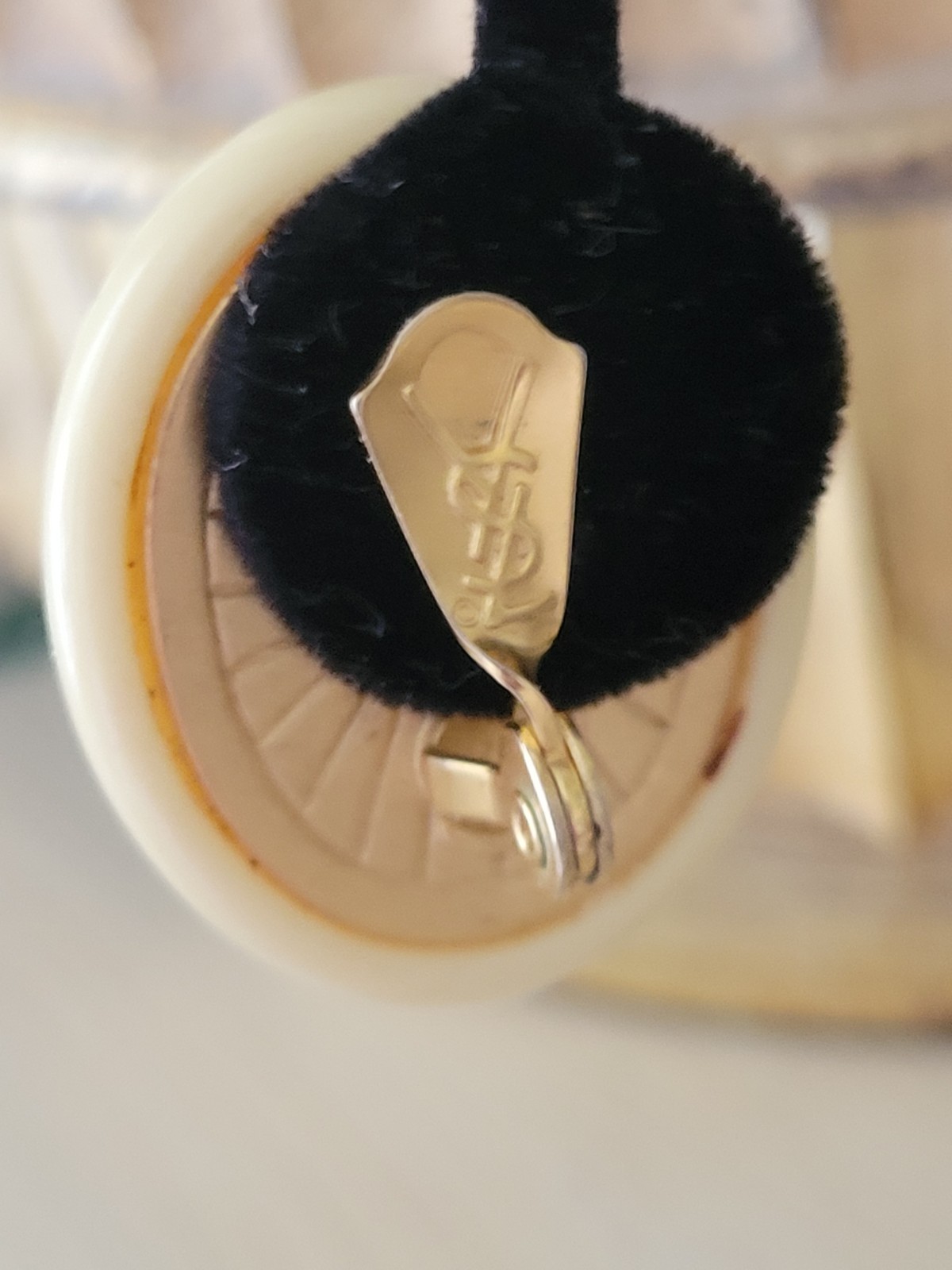 Vtg. Rare Gorgeous Yves Saint Laurent FAUX AMBER Clip-On earrings Mint