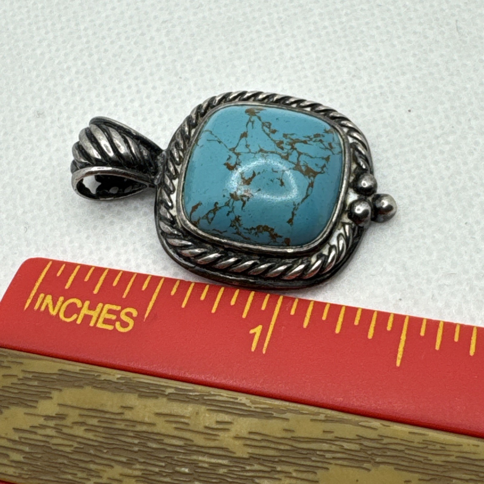 Vintage GSJ 925 Sterling Silver Rope Style Turquoise Rounded Sq Pendant 6.39g