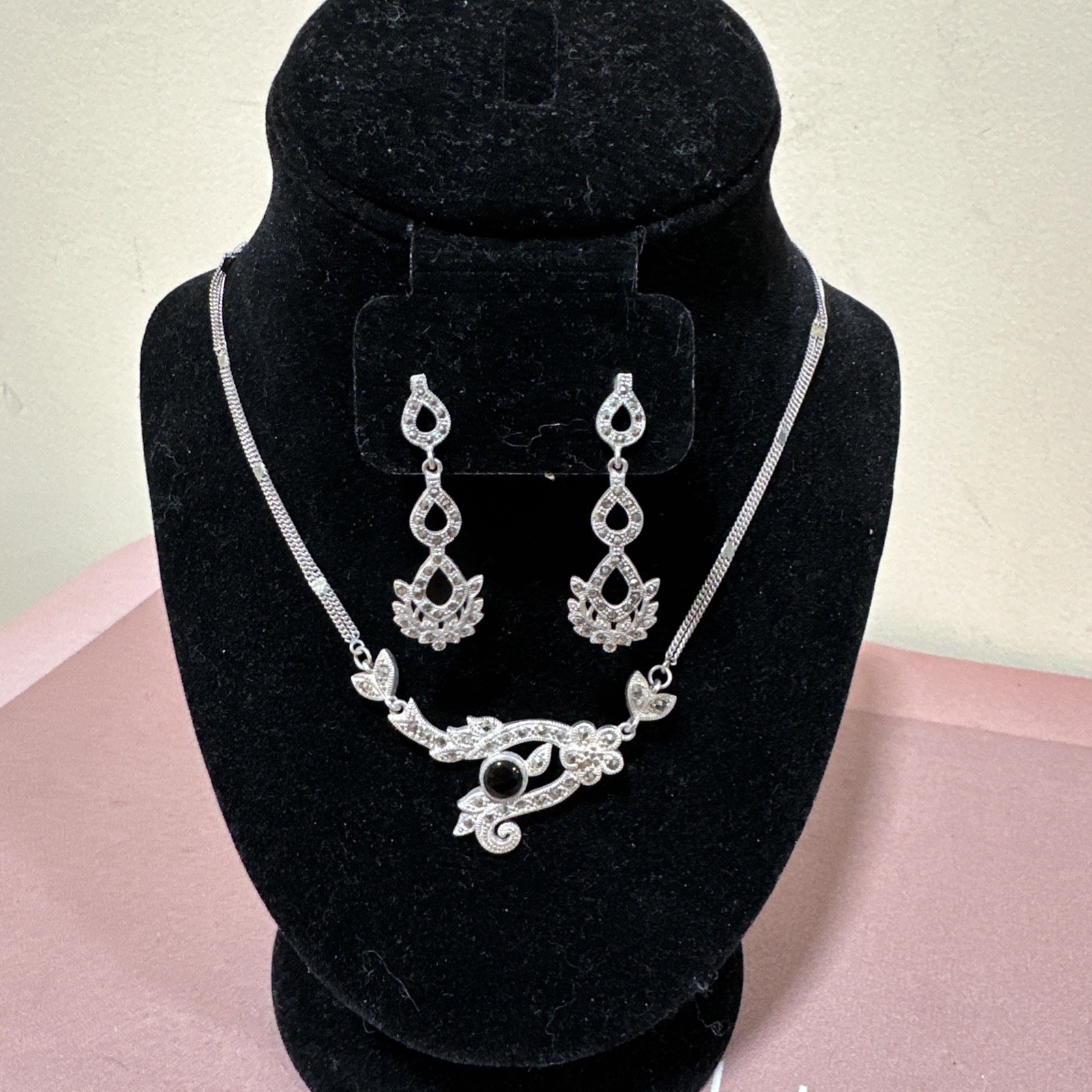 Antique Vintage 925 Sterling Silver Necklace and Earrings set. Statement