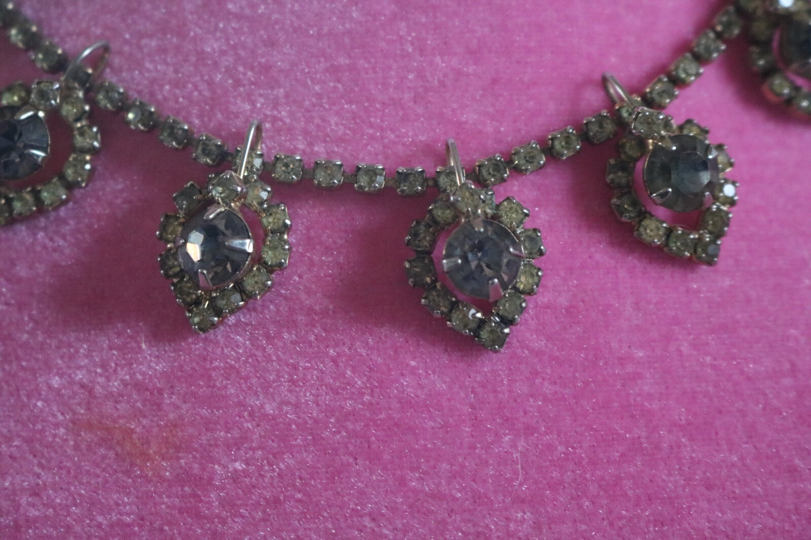 Vintage Rhinestone Necklace Light Citrine Smoky Gray 3-D Effect Prong Set Choker